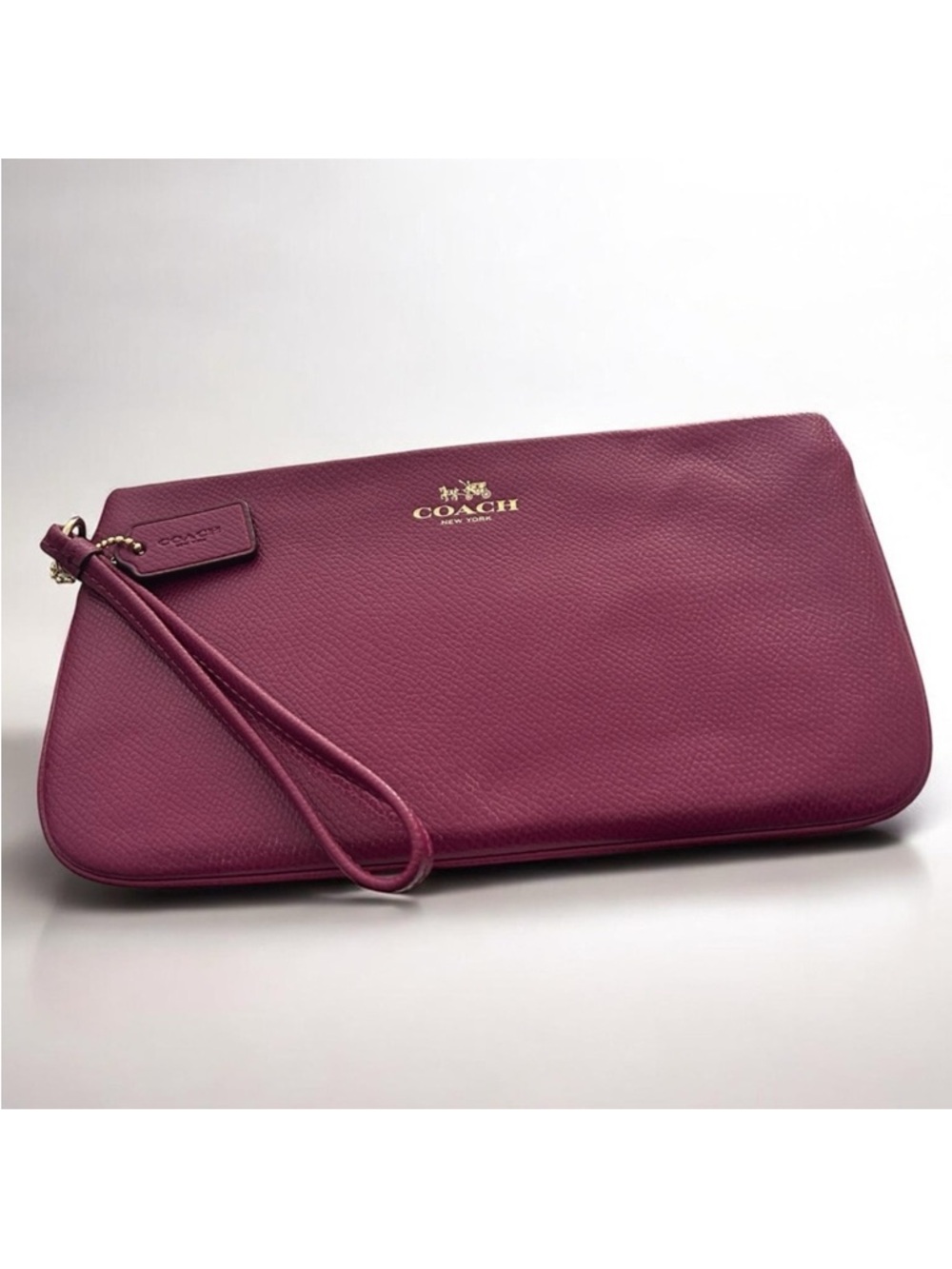 COACH Corner Zip Crossgrain Leather Wristlet In Berry/Oxblood F65555 NWOT